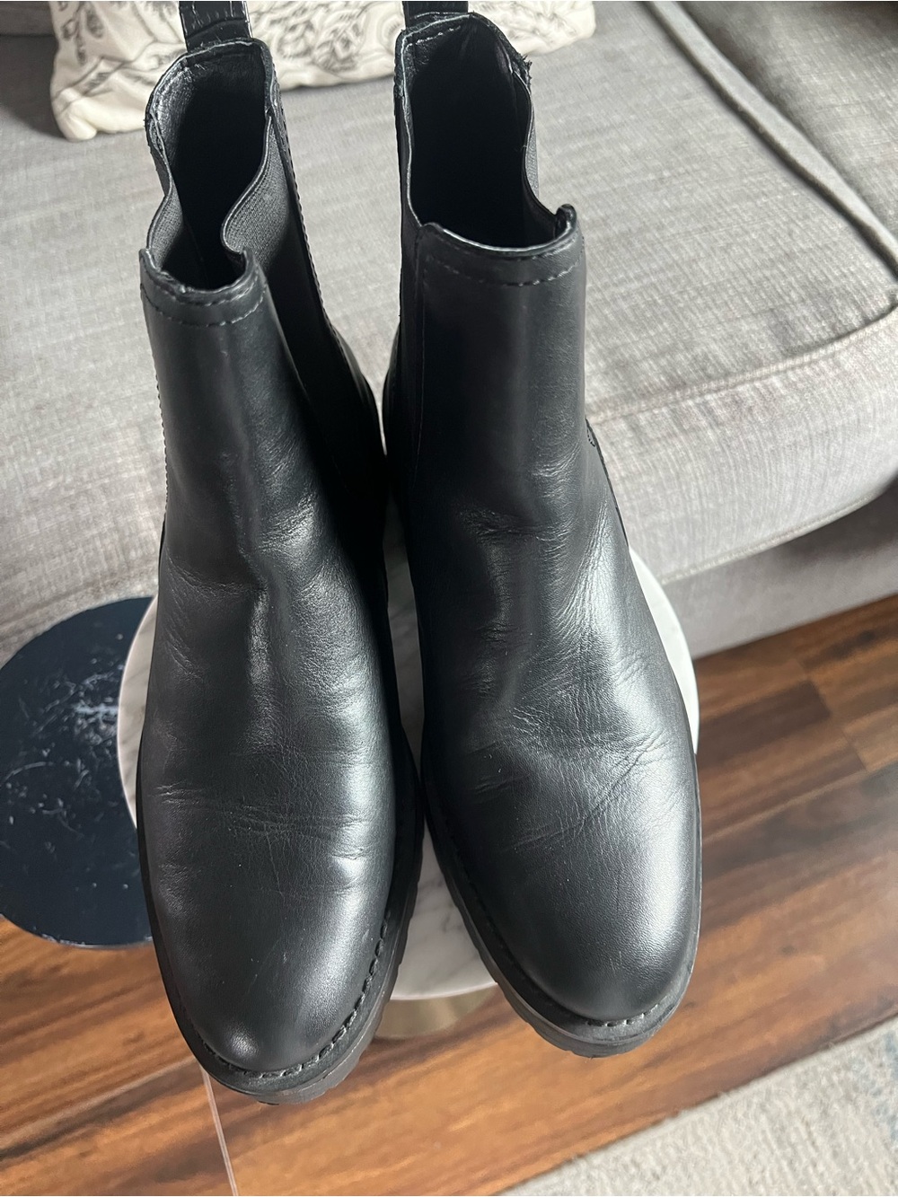 Womens  Black Leather CBoots - Classic Slip-On Style
